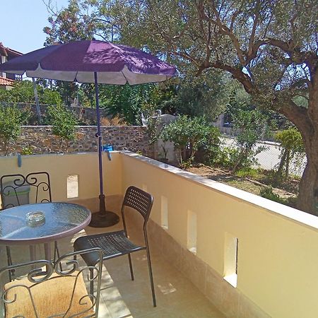 Apartamento Irina Haus Gerakini Exterior foto