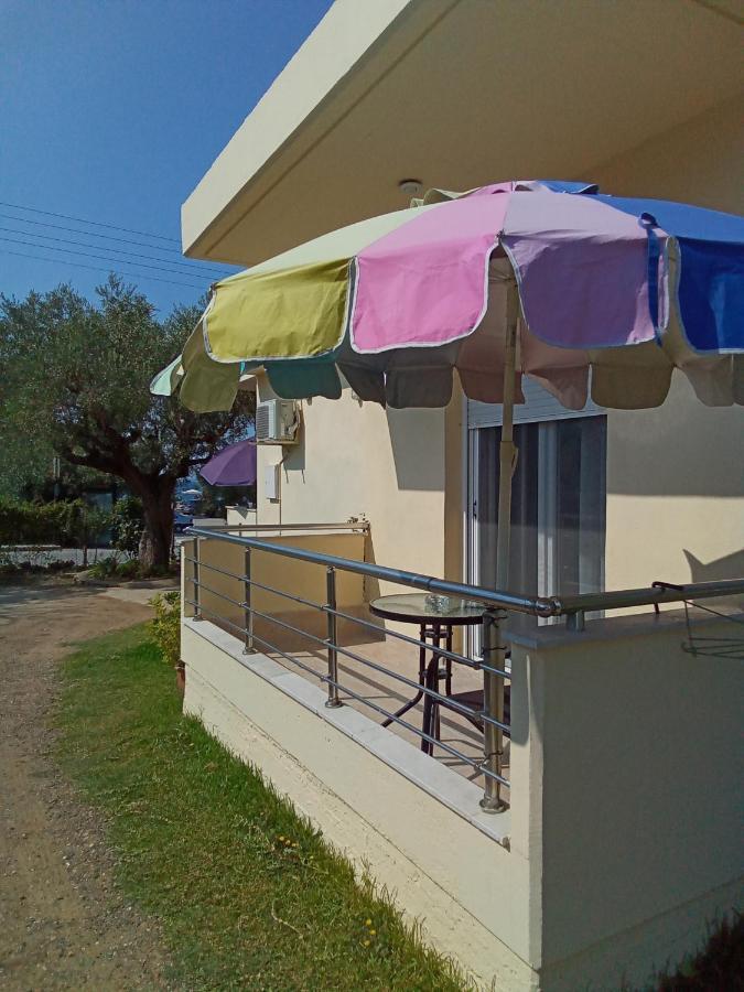 Apartamento Irina Haus Gerakini Exterior foto