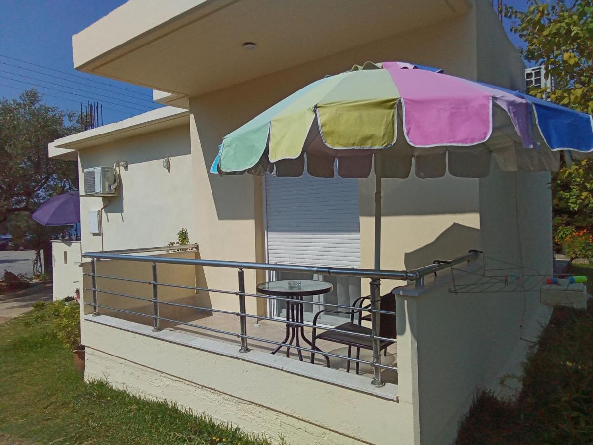 Apartamento Irina Haus Gerakini Exterior foto