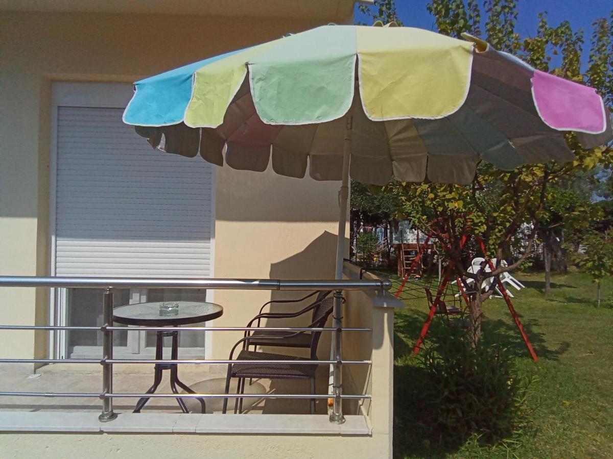 Apartamento Irina Haus Gerakini Exterior foto