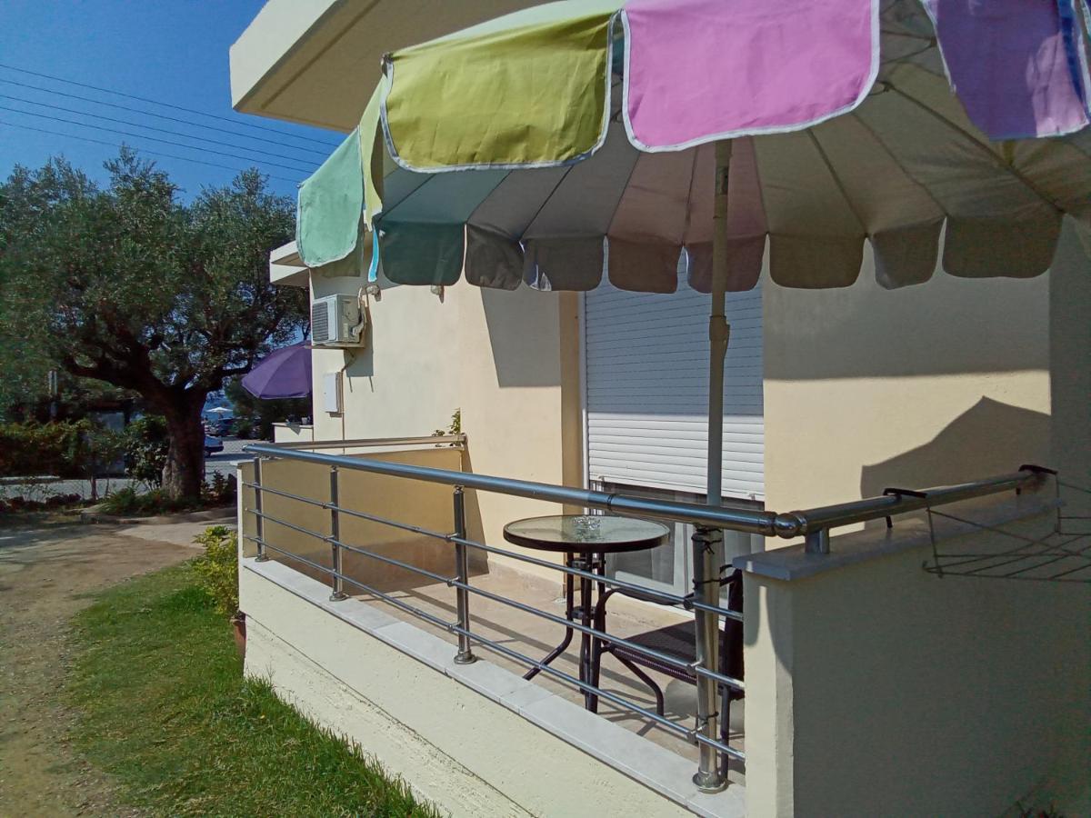 Apartamento Irina Haus Gerakini Exterior foto