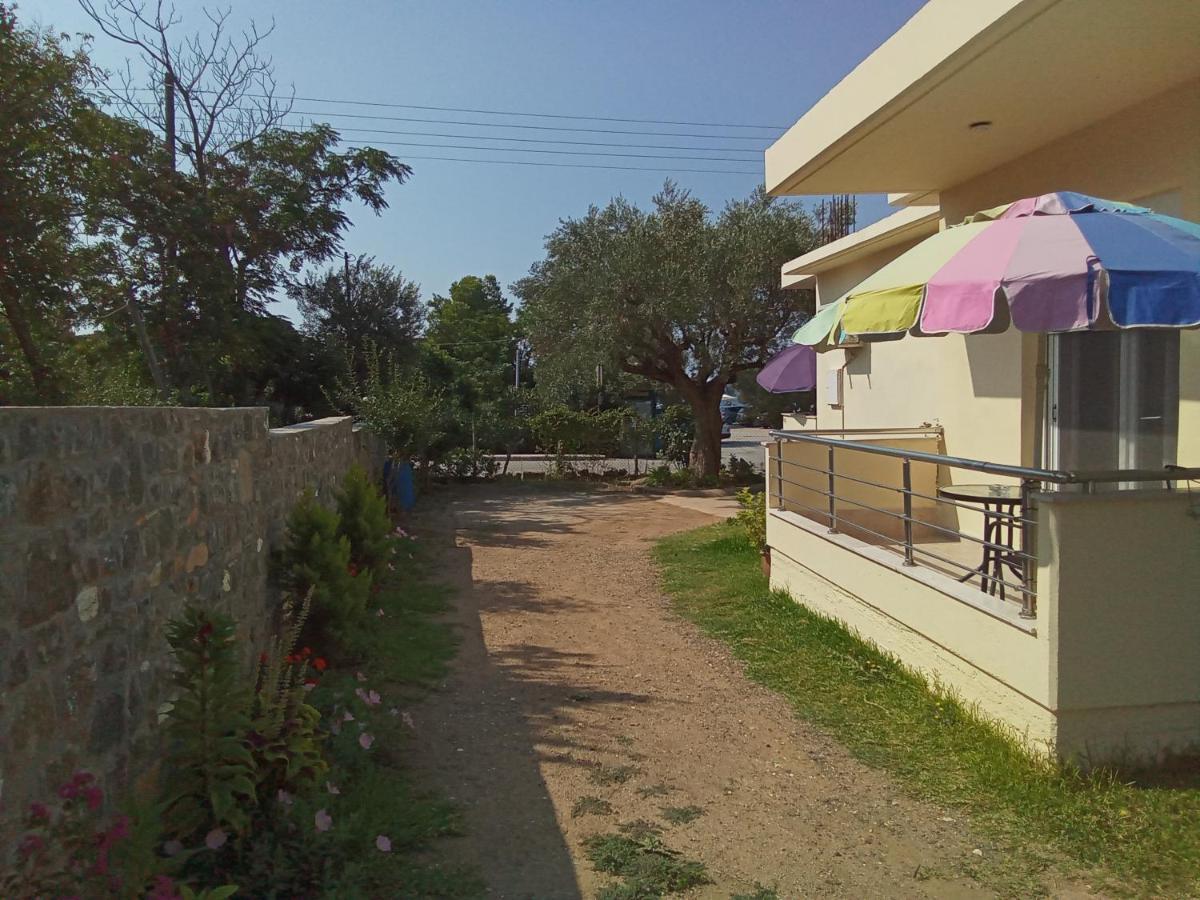 Apartamento Irina Haus Gerakini Exterior foto