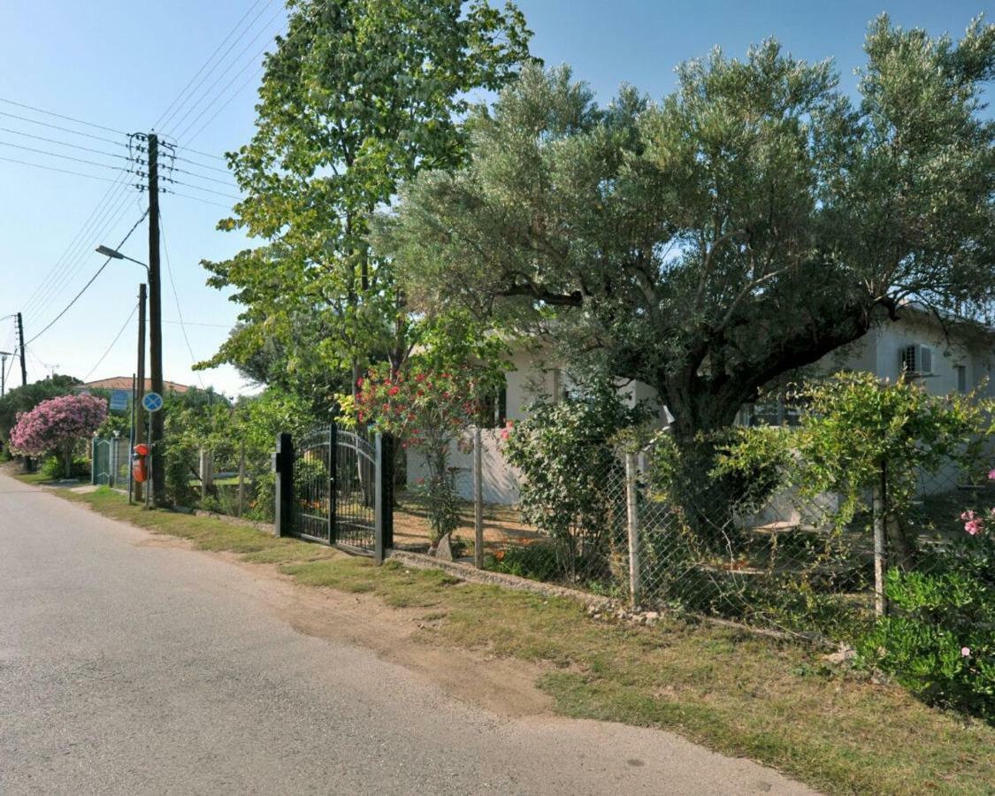 Apartamento Irina Haus Gerakini Exterior foto